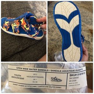NEW Land’s End kids water sandals